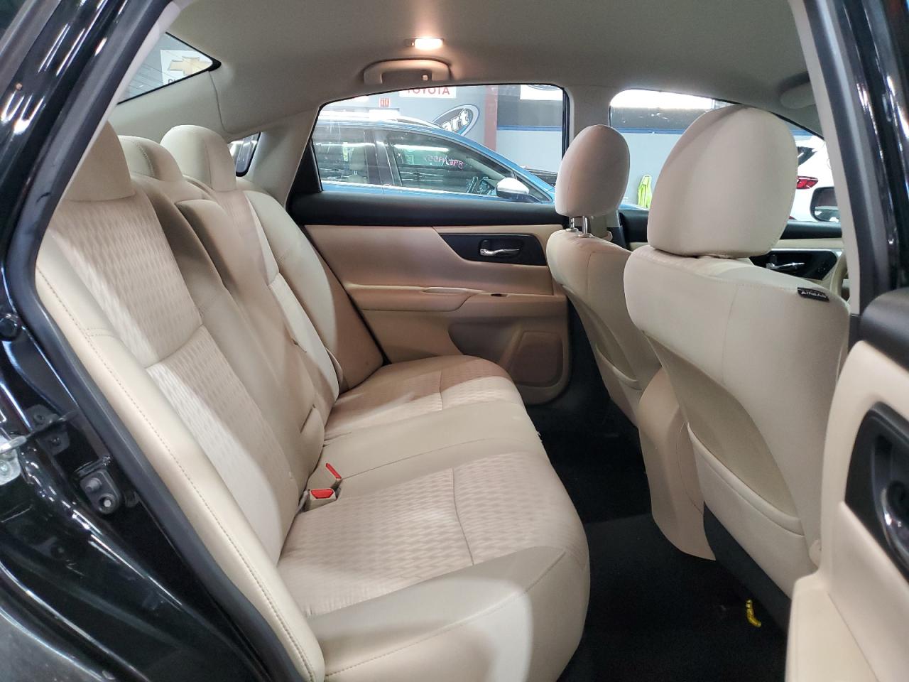 Nissan Altima 2.5 Image 8