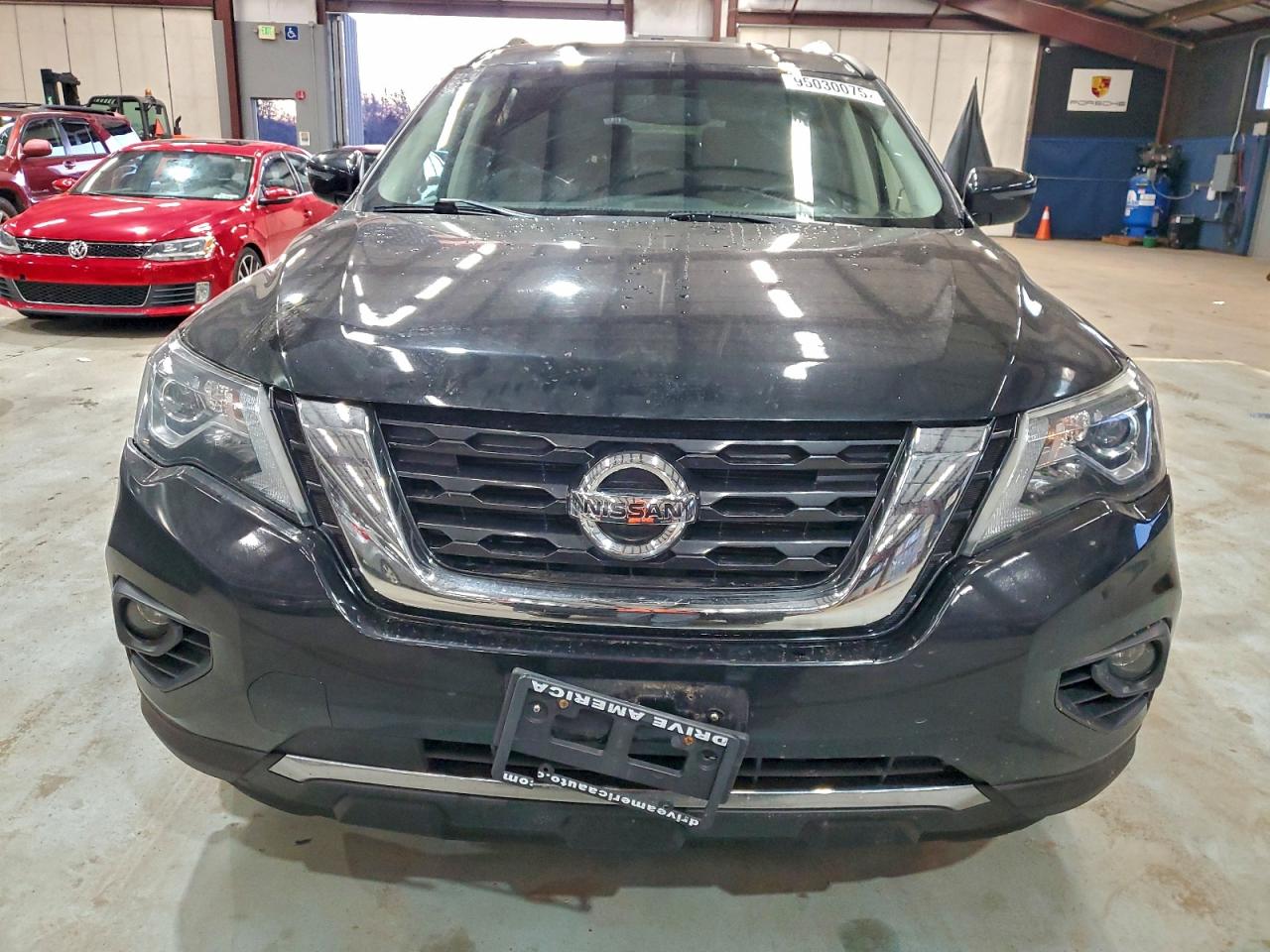 Nissan Pathfinder S Image 12