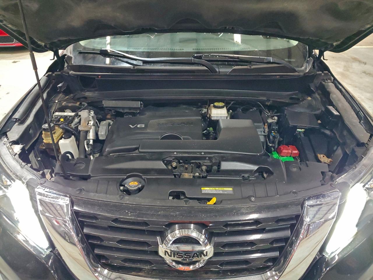 Nissan Pathfinder S Image 11