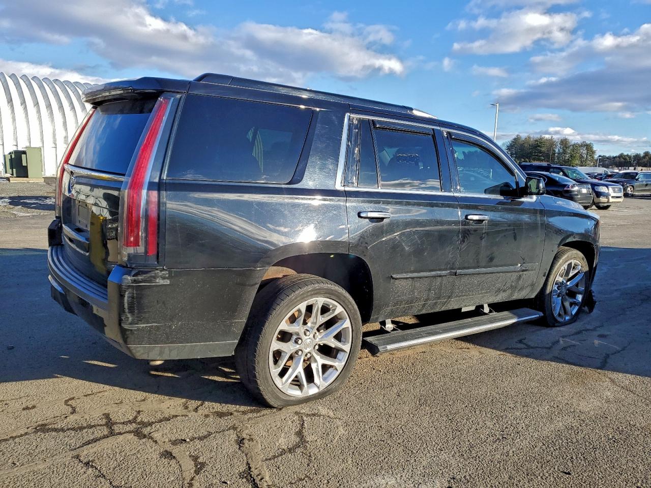 Cadillac Escalade Premium Image 3