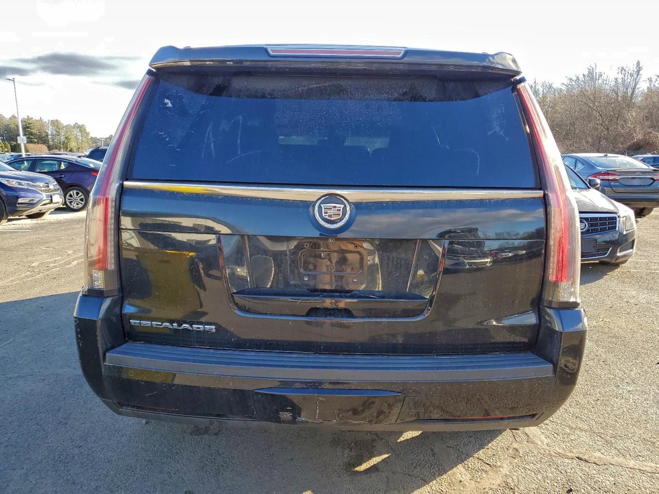 Cadillac Escalade Premium Image 5