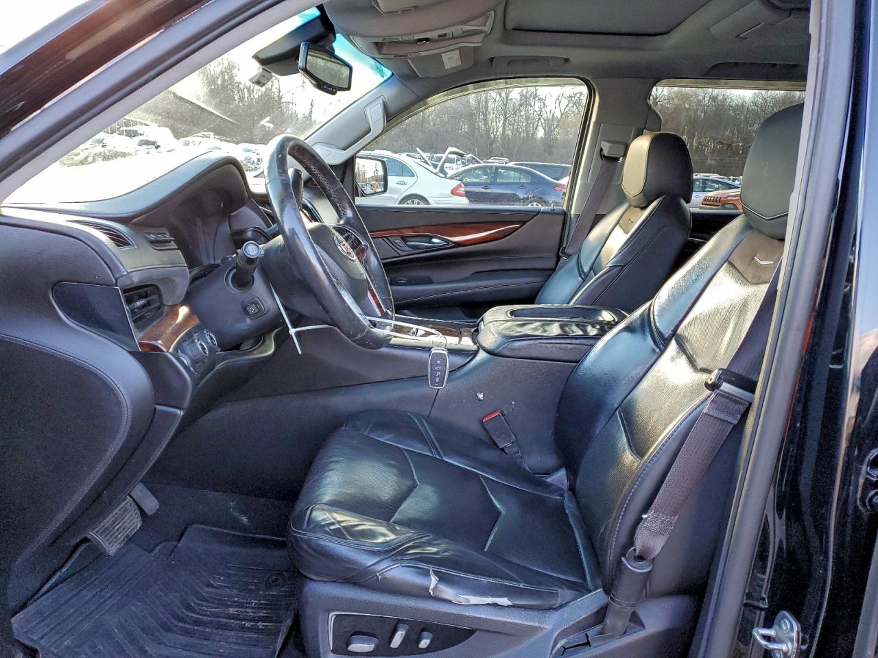 Cadillac Escalade Premium Image 9