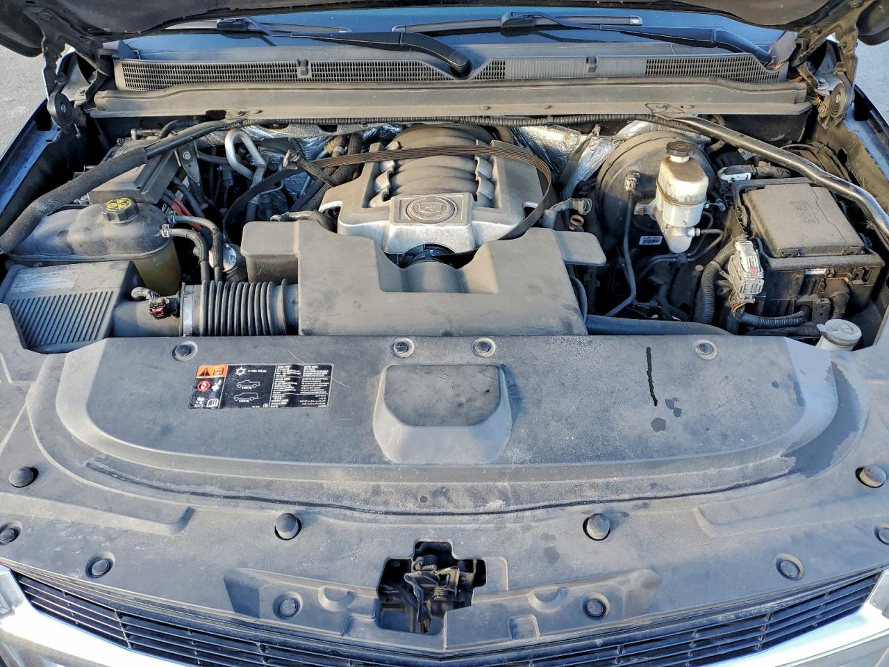 Cadillac Escalade Premium Image 11