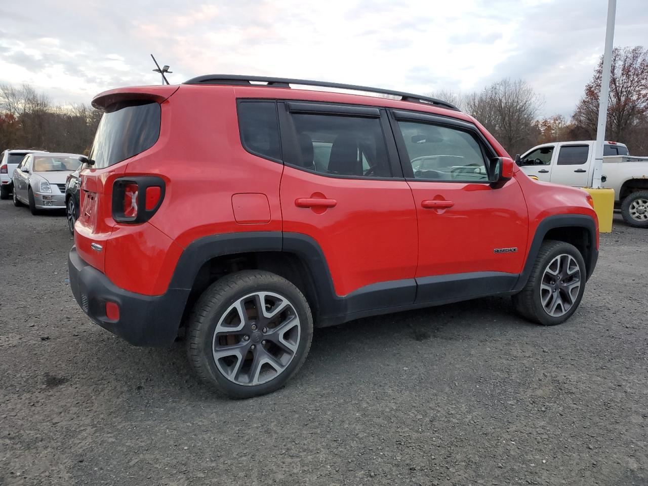 Jeep Renegade Latitude Image 6