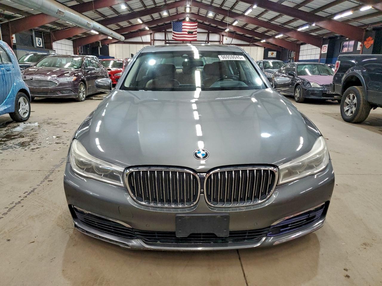 BMW 7 Series Xi Image 3