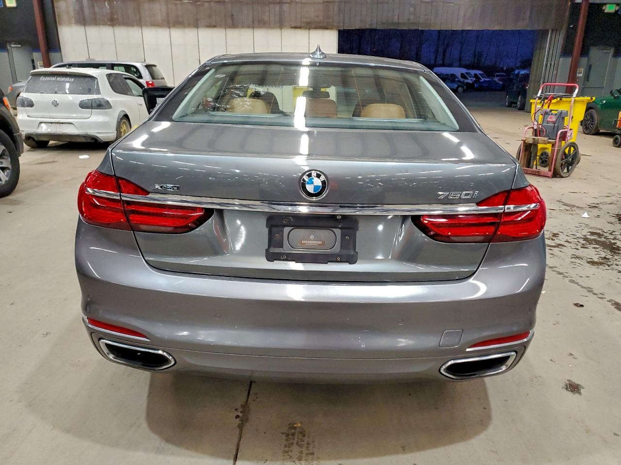BMW 7 Series Xi Image 2