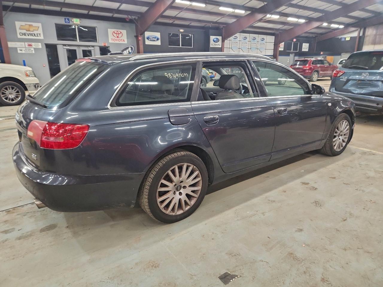 Audi A6 Avant Quattro Image 12