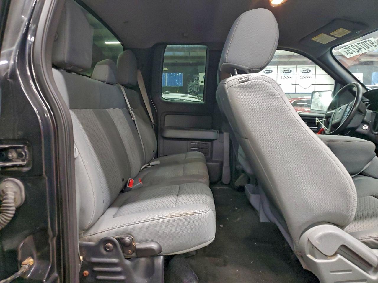 Ford F-150 Super Cab Image 7