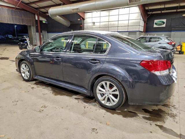 Subaru Legacy 2.5i Premium Image 3