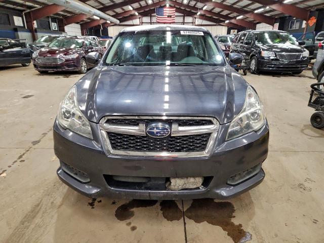 Subaru Legacy 2.5i Premium Image 9