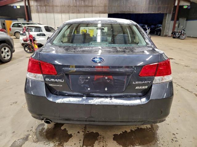 Subaru Legacy 2.5i Premium Image 2