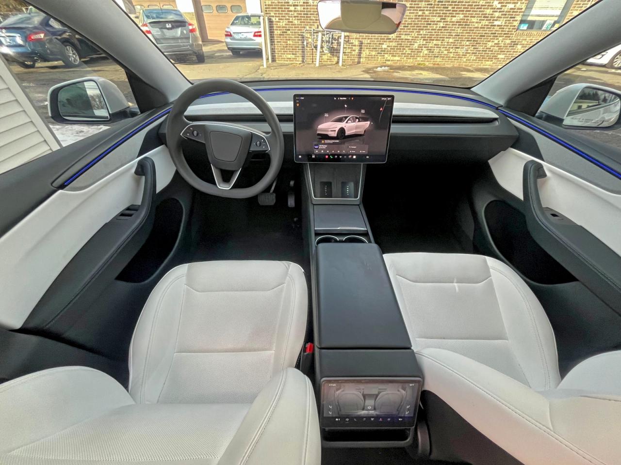 Tesla Model Y Image 10