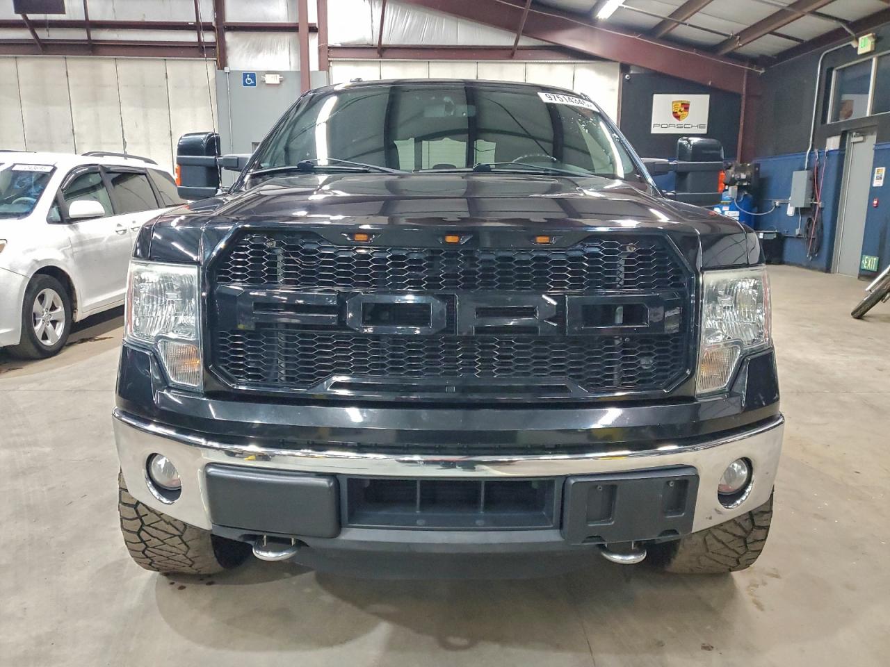 Ford F-150 Supercrew Image 2