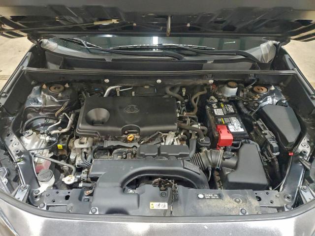 Toyota RAV4 Le Image 9