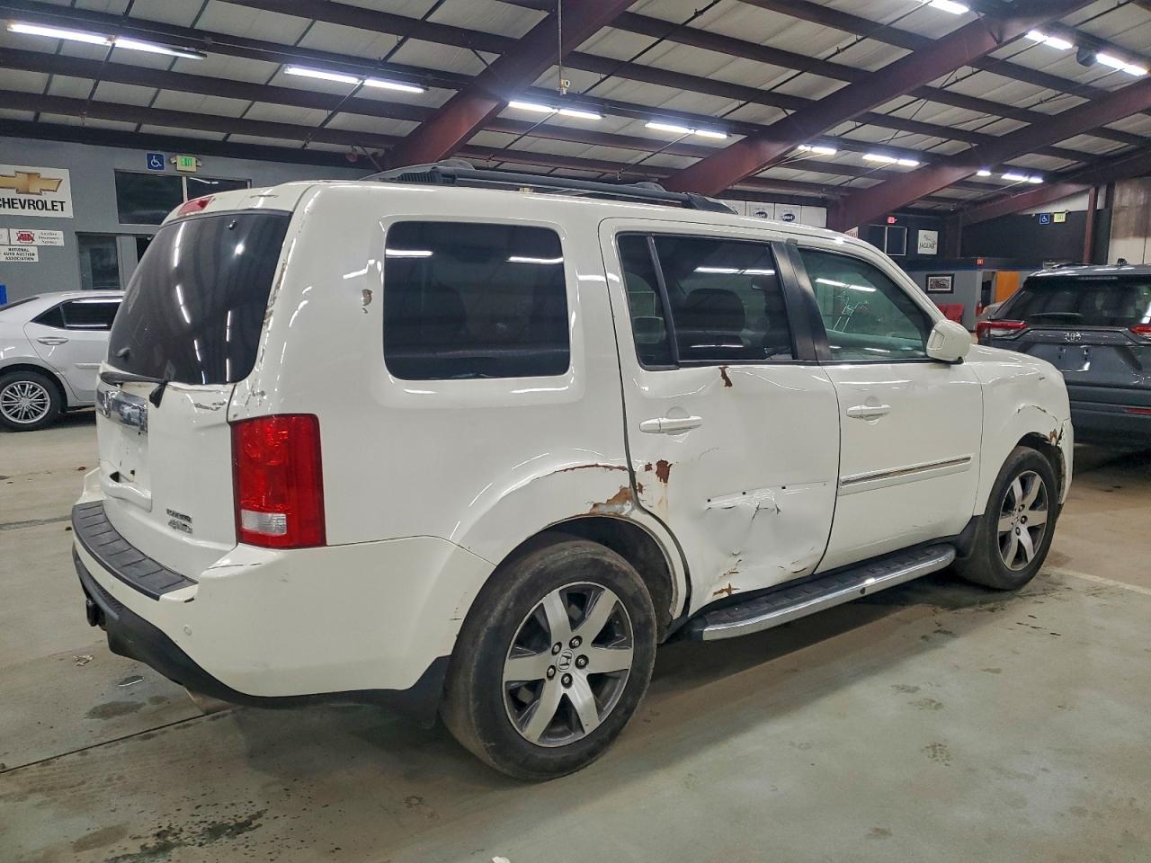 Honda Pilot Touring Image 2