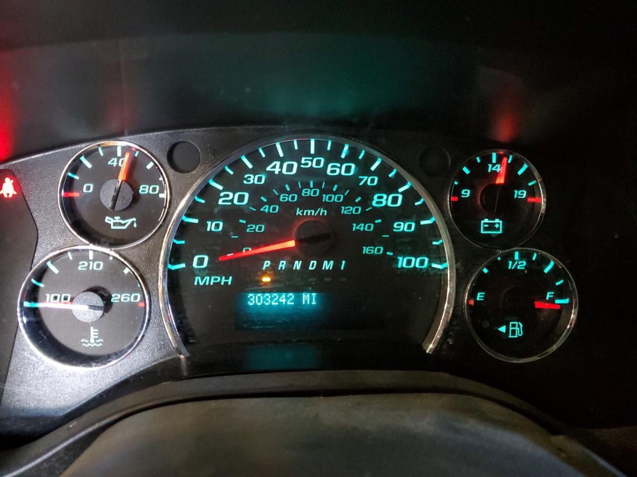 GMC Savana G2500 Image 5