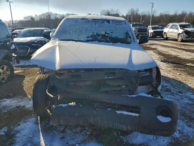 Toyota Tacoma Image 8