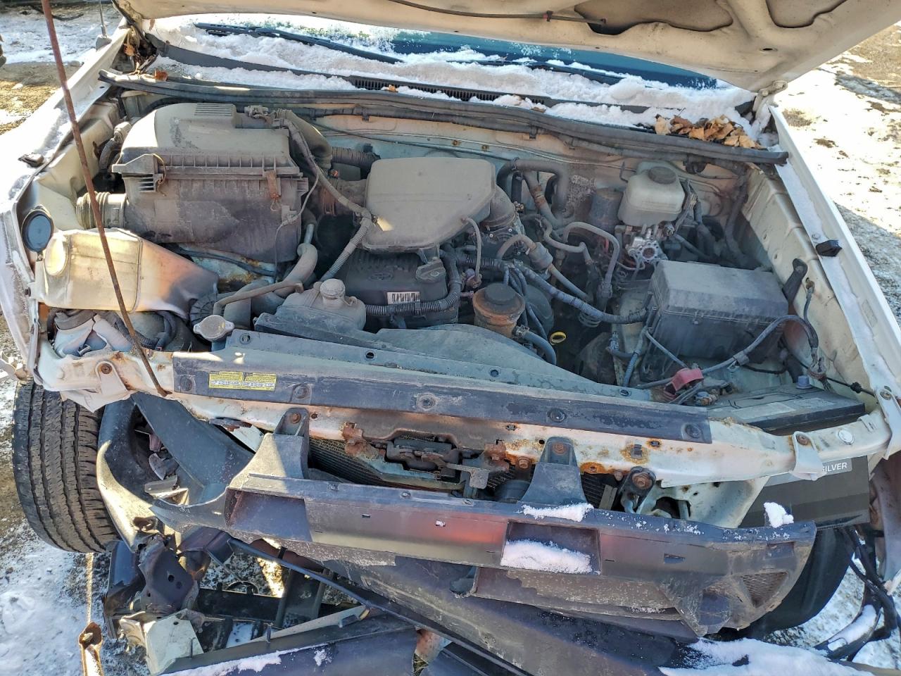 Toyota Tacoma Image 2