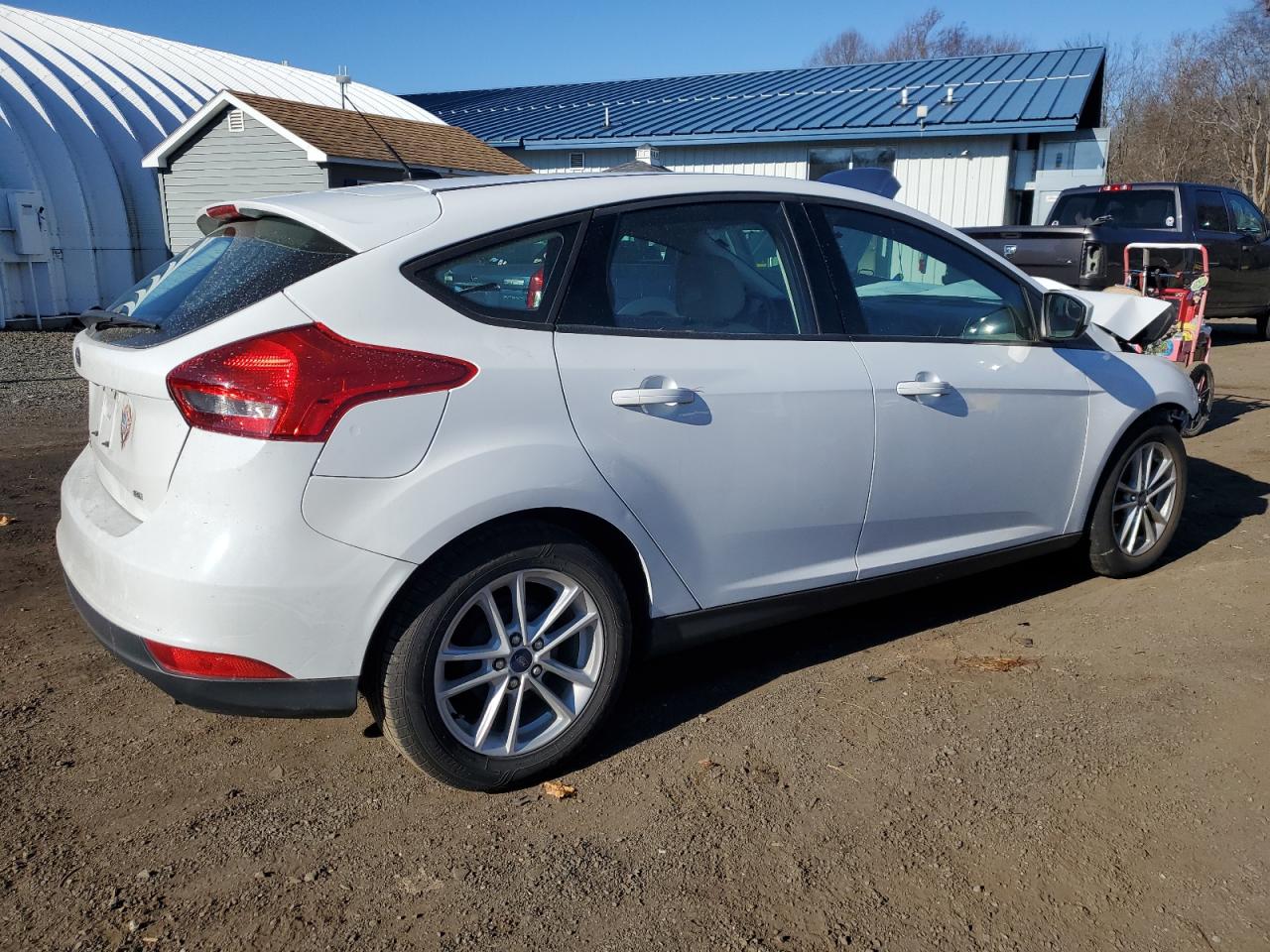 Ford Focus Se Image 12