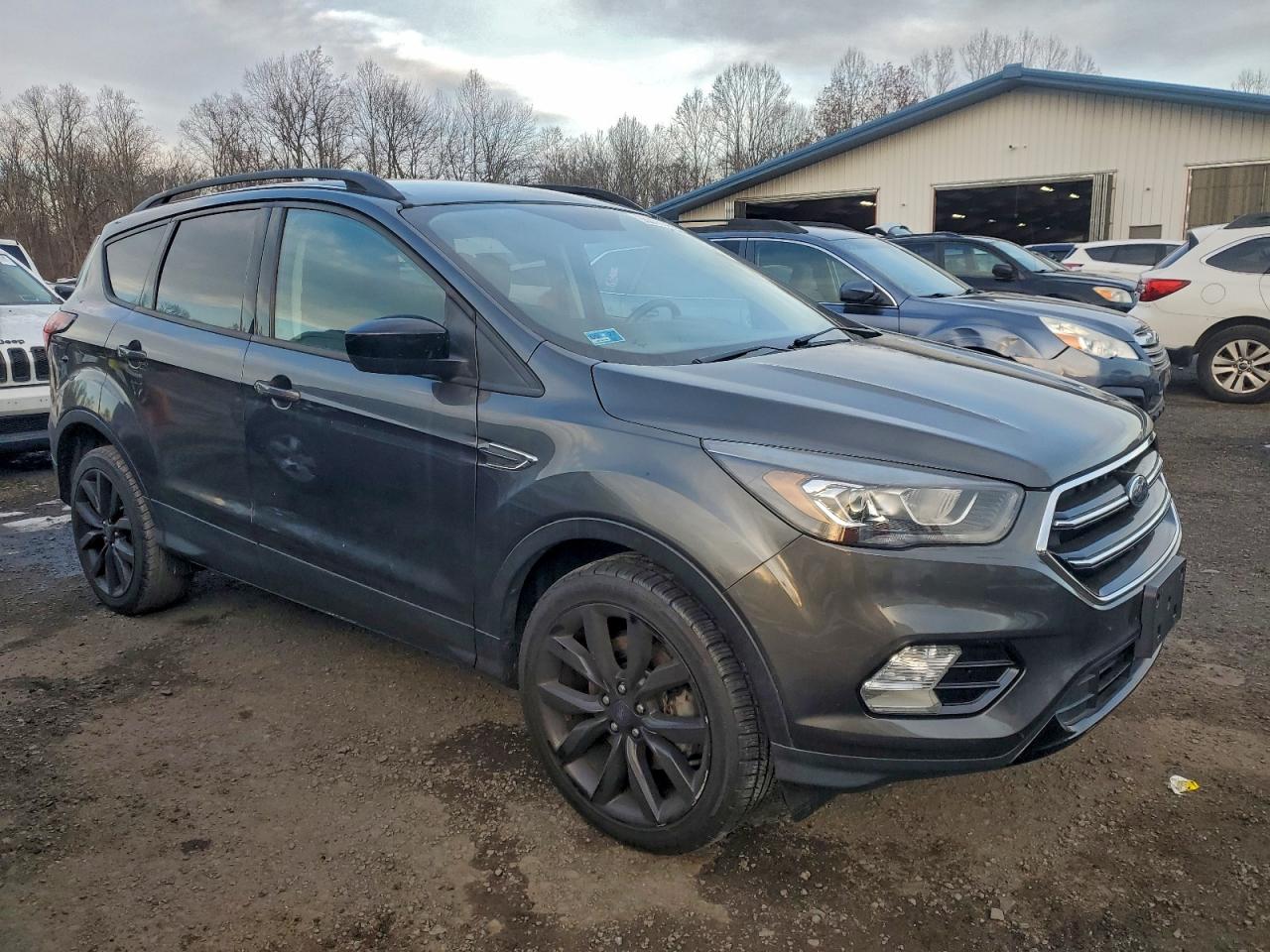 Ford Escape Se Image 2
