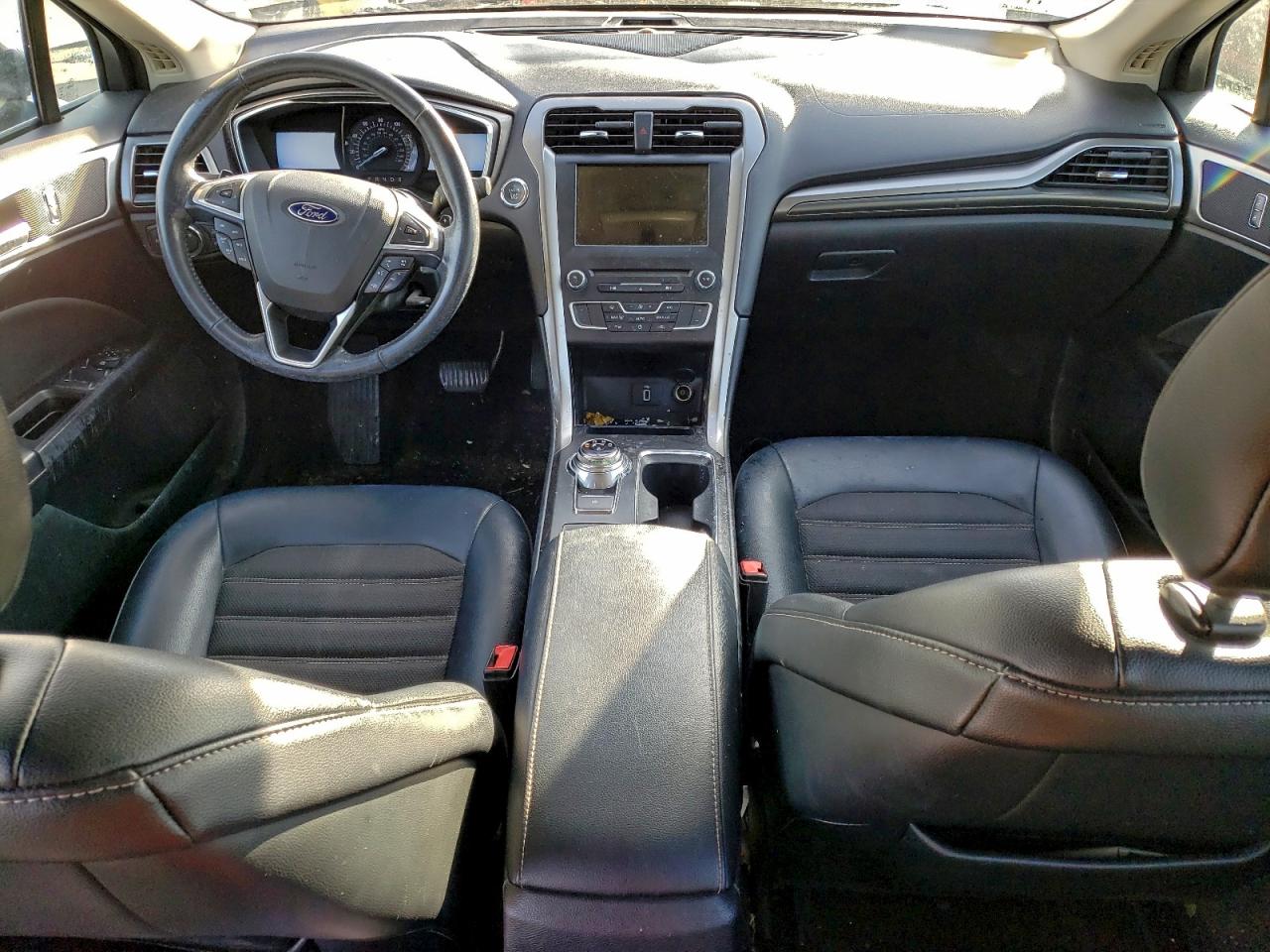 Ford Fusion Se Image 12