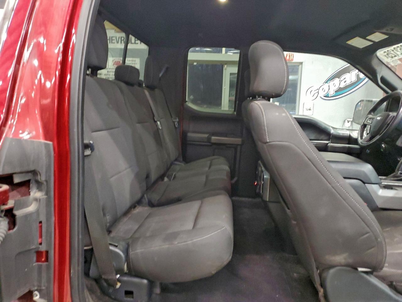 Ford F-150 Super Cab Image 9