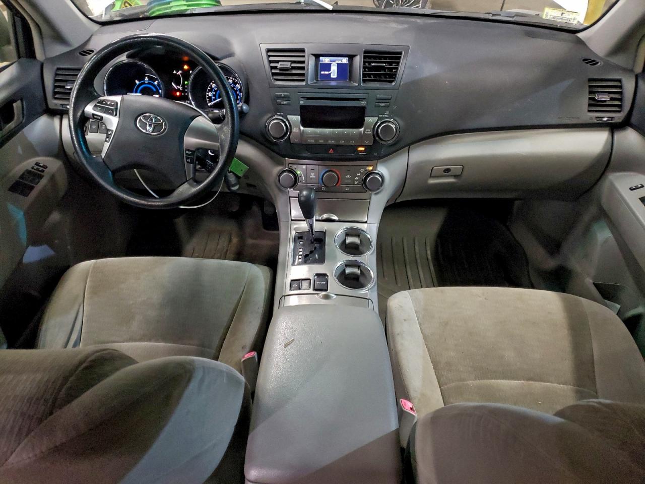 Toyota Highlander Hybrid Image 7