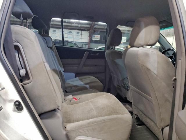 Toyota Highlander Hybrid Image 12