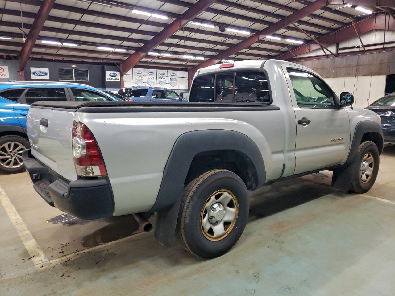 Toyota Tacoma Image 10