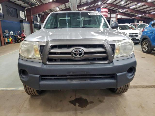 Toyota Tacoma Image 6