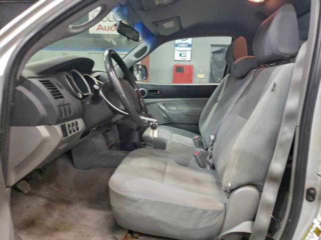 Toyota Tacoma Image 3