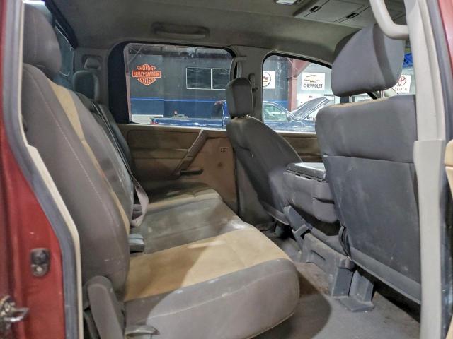 Nissan Titan Xe Image 4