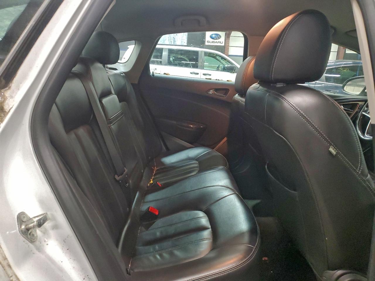 Buick Verano Image 9