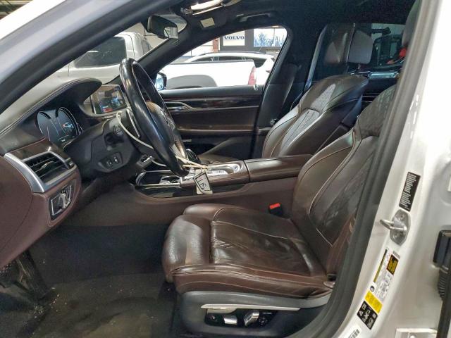 BMW 7 Series Xi Image 11
