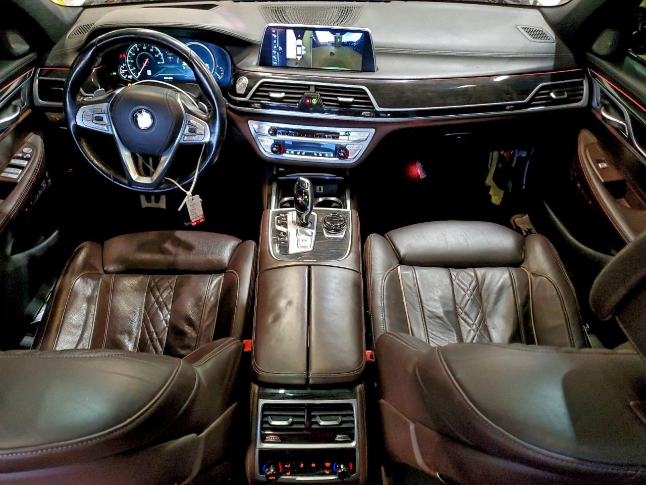 BMW 7 Series Xi Image 13