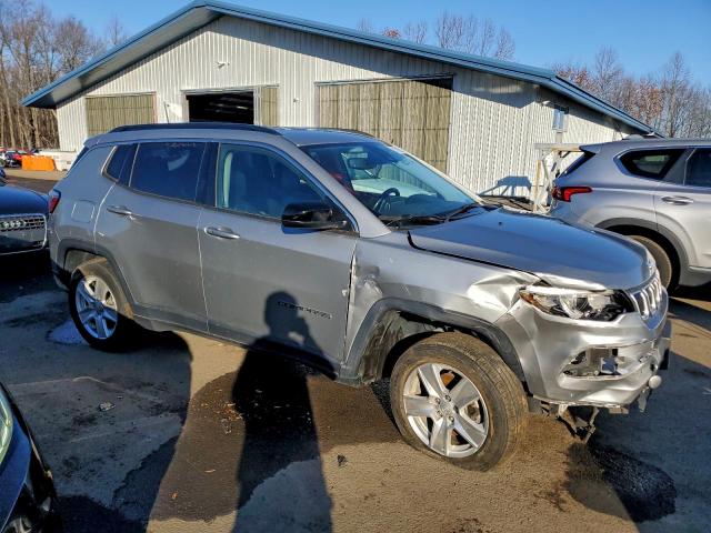 Jeep Compass Latitude Image 10