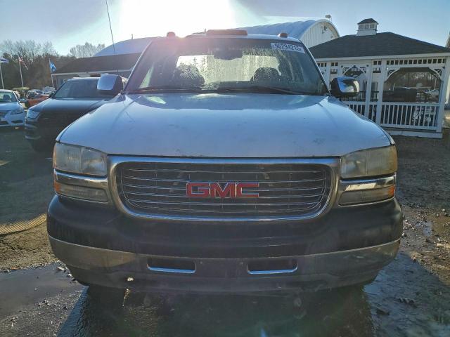 GMC Sierra K2500 Heavy Duty Image 6