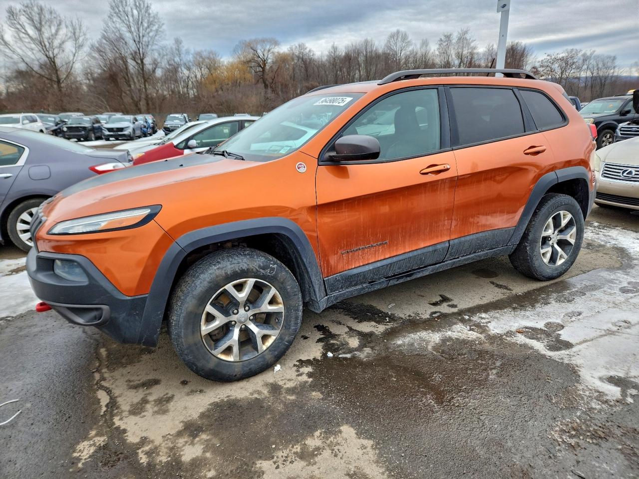 Jeep Cherokee Trailhawk Image 1