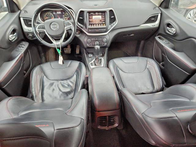 Jeep Cherokee Trailhawk Image 4