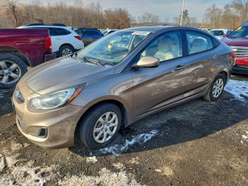  Salvage Hyundai ACCENT