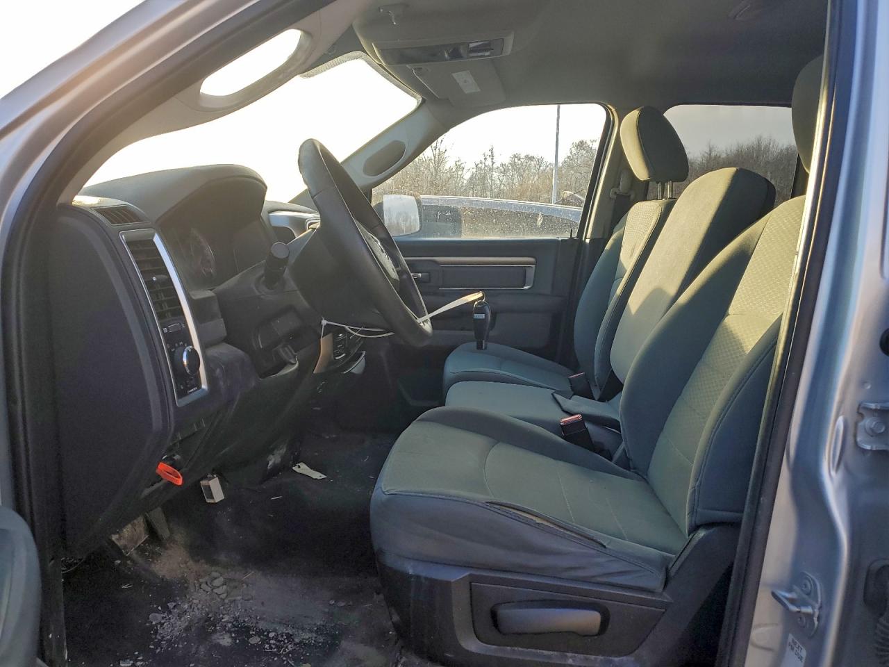 Ram 1500 Slt Image 6