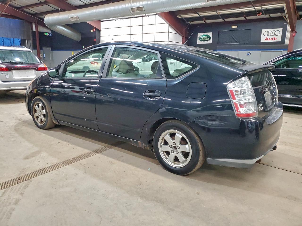 Toyota Prius Image 12
