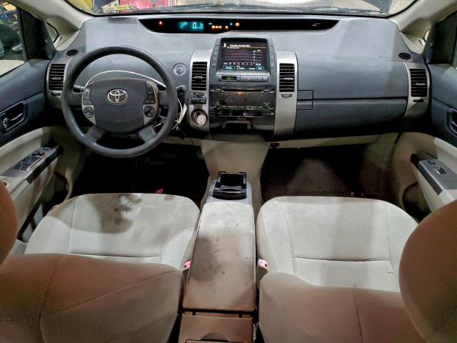 Toyota Prius Image 2