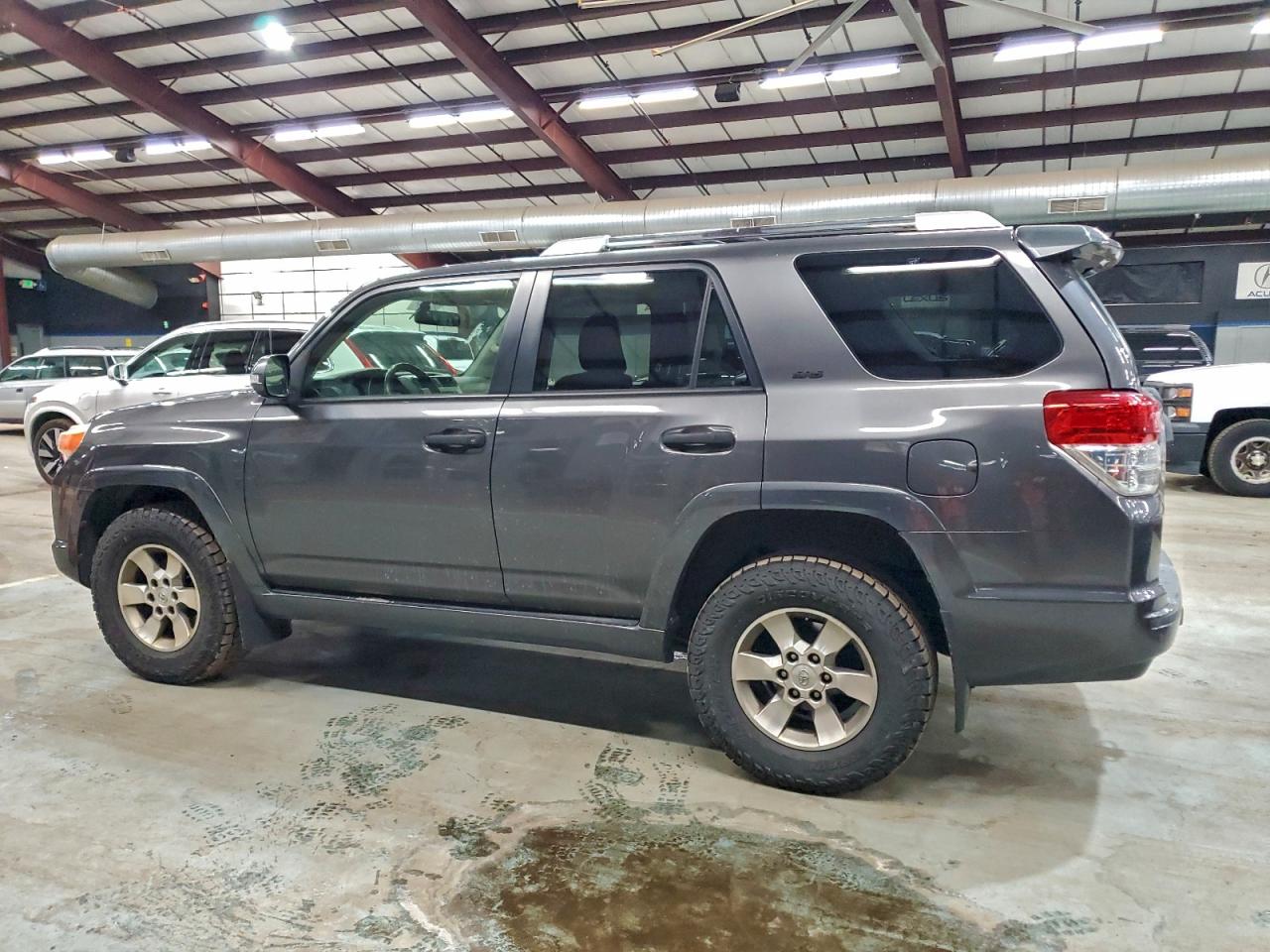 Toyota 4Runner Sr5 Image 2