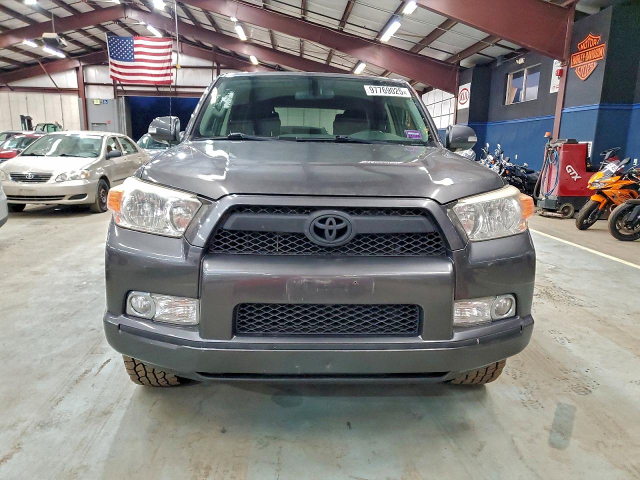 Toyota 4Runner Sr5 Image 10