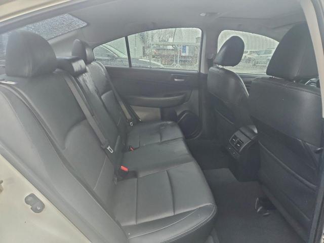 Subaru Legacy 2.5i Limited Image 11
