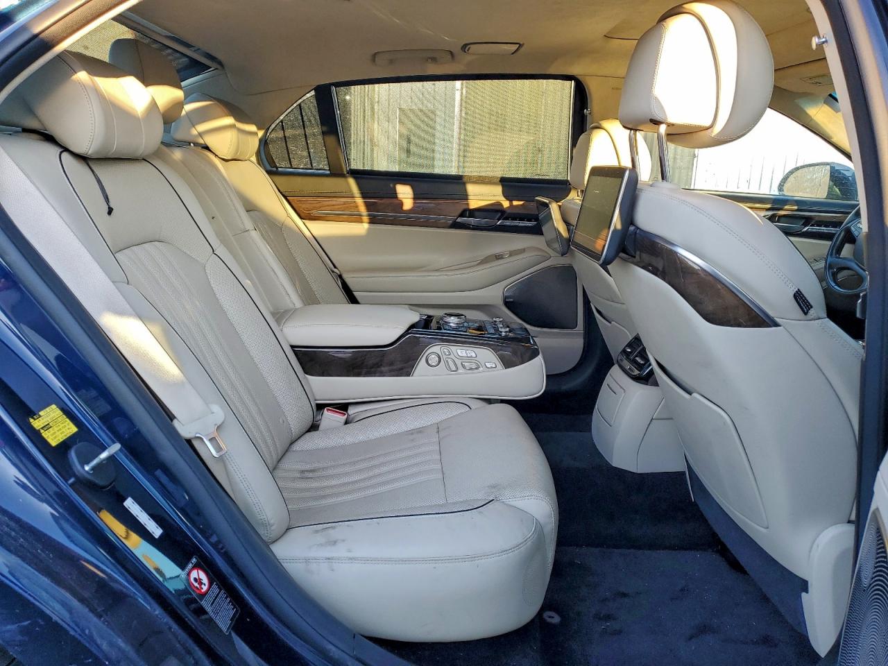 Genesis G90 Ultimate Image 7