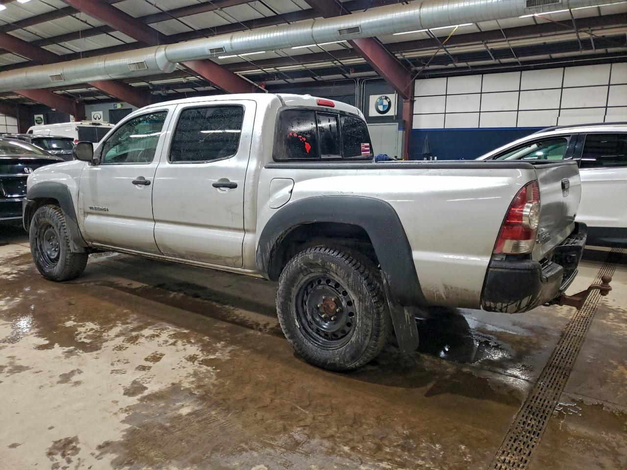 Toyota Tacoma Double Cab Image 9