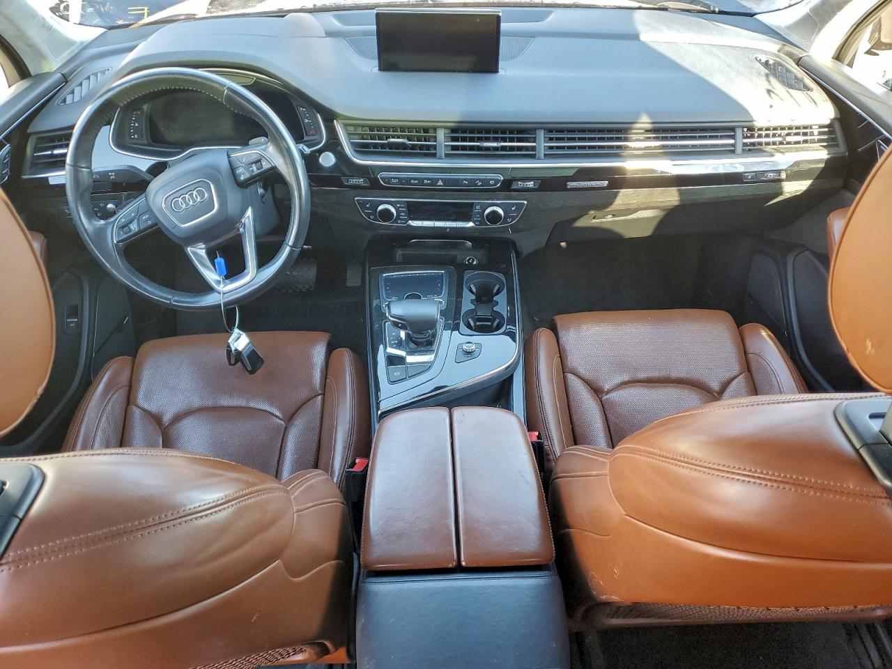 Audi Q7 Prestige Image 8