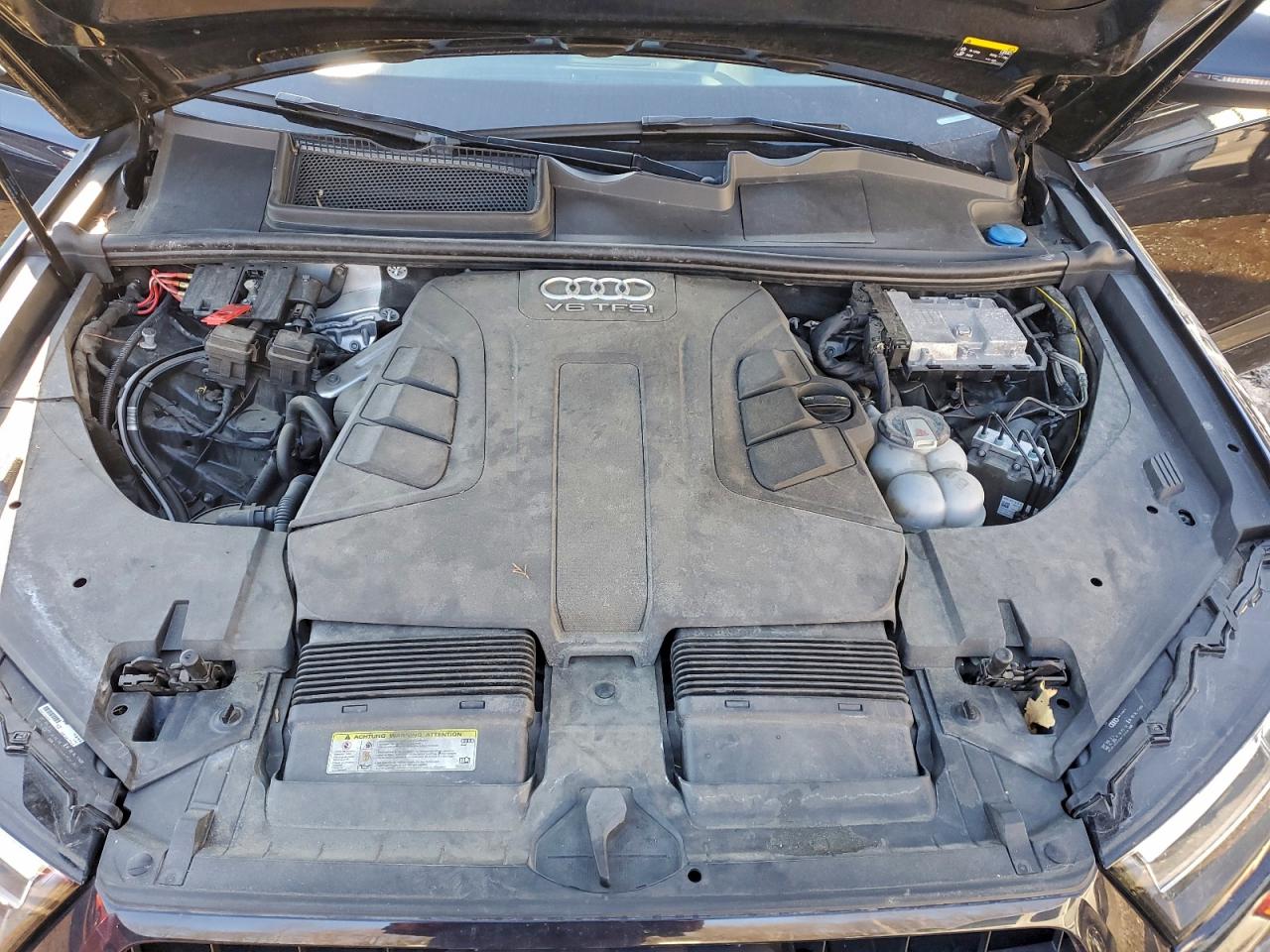 Audi Q7 Prestige Image 12